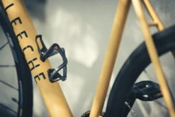 Aux Koolstof Bidonhouder -Fiets Bevordering DSC08608