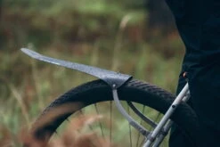 Ass-savers WGS-1 Win Wing Gravel - Black Dot -Fiets Bevordering stefanhaehnel Asssavers WinWing 2 900x